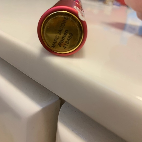 Perfume slightly used but still great in fun travel carrier 🥰 - Picture 3 of 7